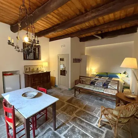 Appartement Storical Center, Palace, The And The Cliff 5