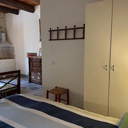 Appartement Storical Center, Palace, The And The Cliff 5 *